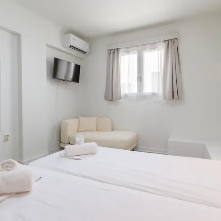 A Tinian 2 3* Tínos