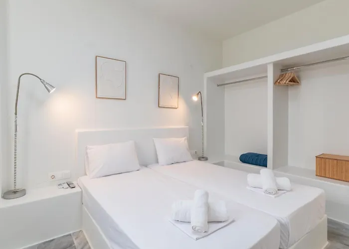 A Tinian 2 Pensionat Tínos