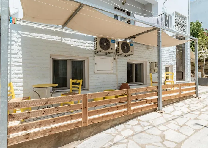 A Tinian 2 Wyspa Tinos